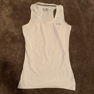 UA fitted tank top